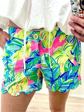 Lilly Pulitzer Buttercup Stretch Shorts Scallop Hem Pink Palm Print Size 0